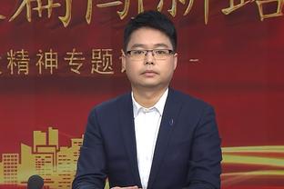 不打不相识？首次交锋鲁尼爆铲C罗